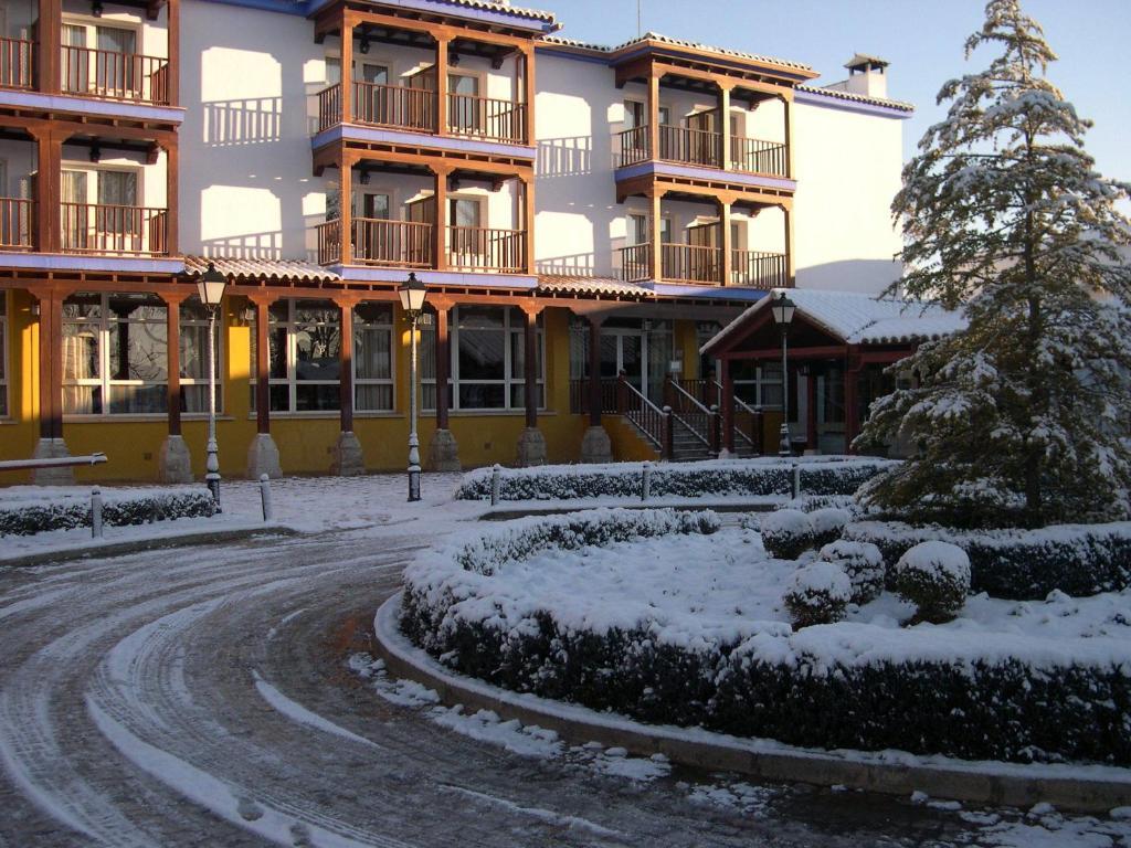 Parador De Manzanares Exterior photo