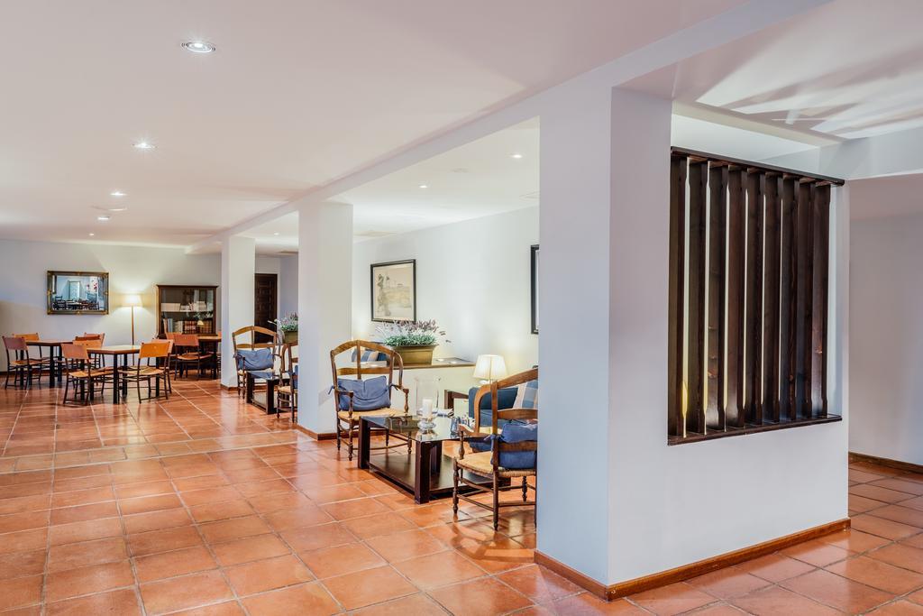 Parador De Manzanares Exterior photo