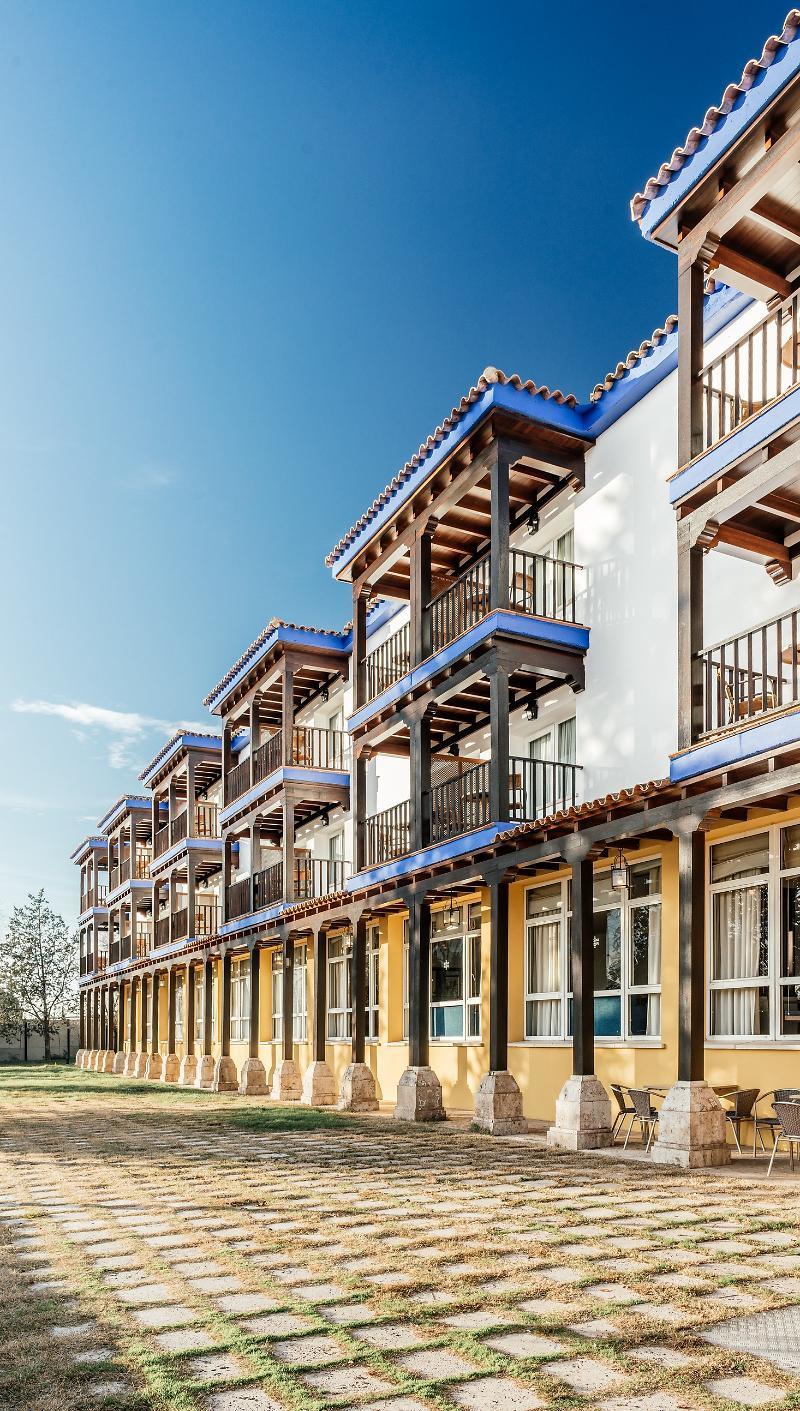 Parador De Manzanares Exterior photo